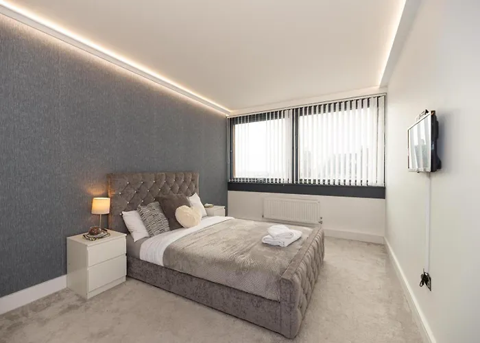 Incredible 3Br Battersea Flat & Spectacular View