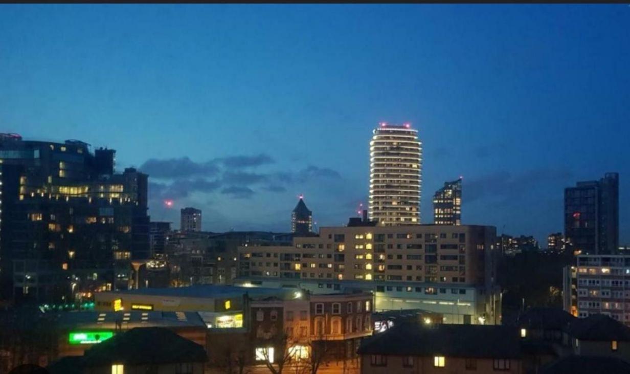 Incredible 3br Battersea Flat & Spectacular View * Londra